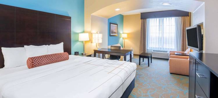 克林顿历史路线66拉昆塔温德姆套房酒店(La Quinta Inn & Suites by Wyndham Clinton Historic Route 66)图片