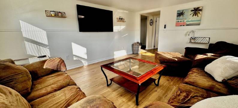 Treeview - Cozy 2 BR Apartment -  Fast WiFi ~ 1 hr from NYC - 5 mins to downtown图片