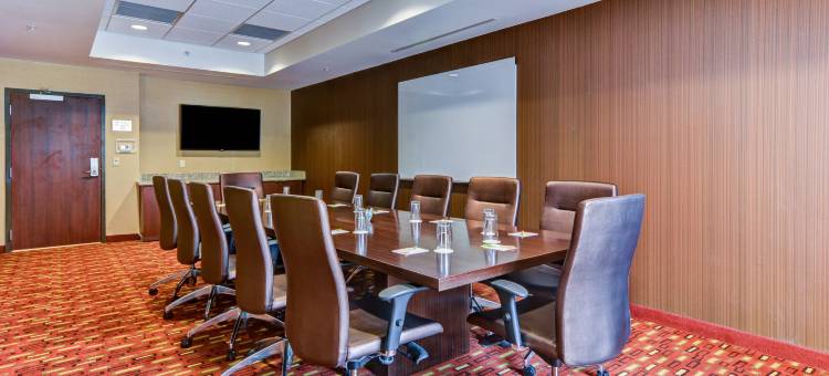 万豪布里奇波特克拉克斯堡万怡酒店(Courtyard Bridgeport Clarksburg)图片