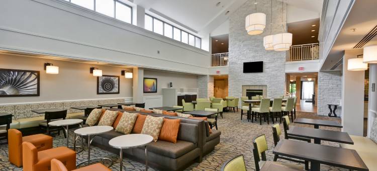 杜勒斯国际机场Homewood酒店(Homewood Suites by Hilton - Dulles Int'l. Airport)图片