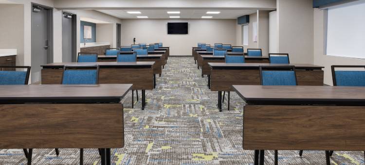 克利夫兰机场泰德曼路欢朋酒店(Hampton Inn Cleveland-Airport/Tiedeman Rd)图片