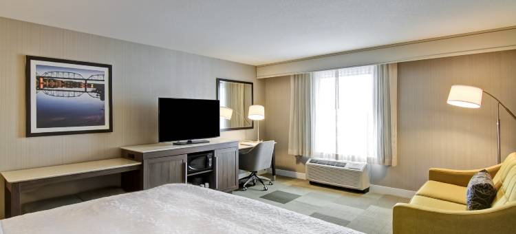希尔顿旗下欢朋酒店及套房-萨斯卡通机场(Hampton Inn & Suites by Hilton Saskatoon Airport)图片