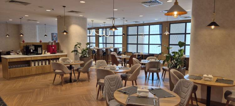 希尔顿花园酒店特尔梅兹艾里托姆(Hilton Garden Inn Termez Airitom)图片
