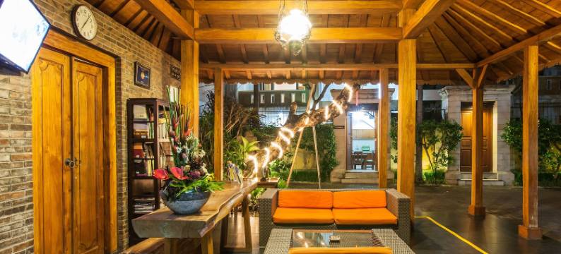 苏里亚马斯别墅酒店(Surya Mas Villa)图片