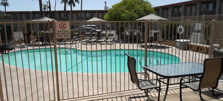 凤凰城西北-太阳城品质酒店及套房(Quality Inn & Suites Phoenix NW - Sun City)图片