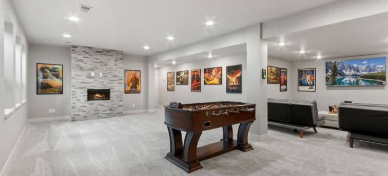 观看落基山壮观风景的豪华住宅(Luxury Home with Spectacular Rocky Mountain Views!)图片