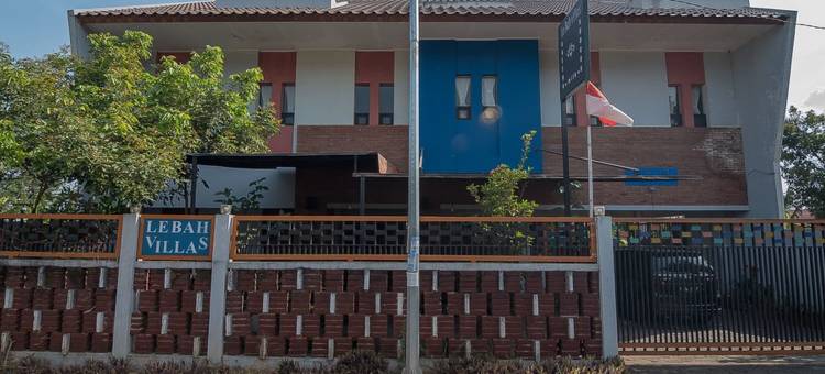 红多兹伊斯兰酒店-近克里达努萨塔拉(RedDoorz Syariah Near Krida Nusantara)图片