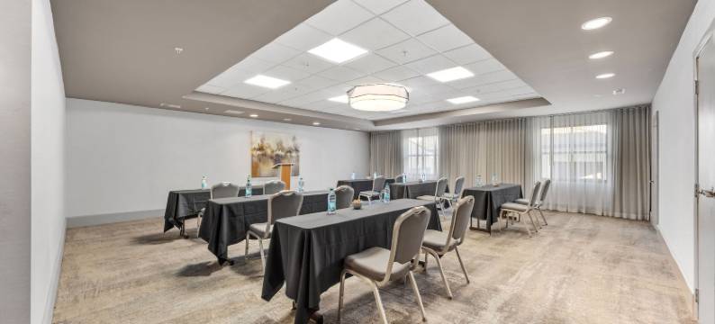 亨茨维尔南希尔顿逸林套房酒店(DoubleTree Suites by Hilton Huntsville South)图片