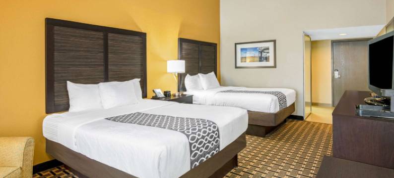 丹尼森北泰克瑟马湖拉昆塔温德姆套房酒店(La Quinta Inn & Suites by Wyndham Denison - N. Lake Texoma)图片