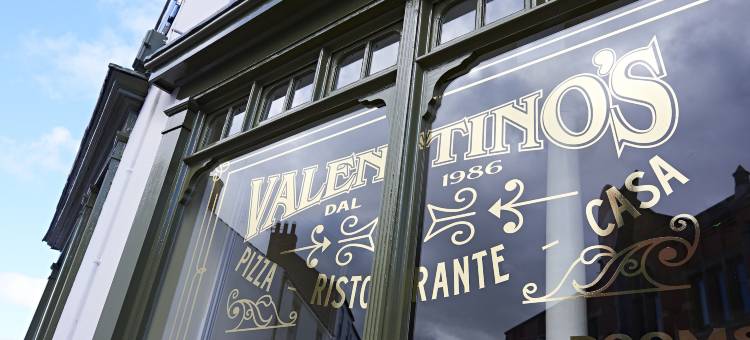 餐厅客房(Valentino s Restaurant with Rooms)图片