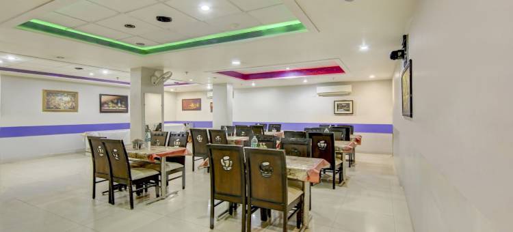 特雷布潮流罗克韦尔广场酒店(Treebo Rockwell Plaza)图片