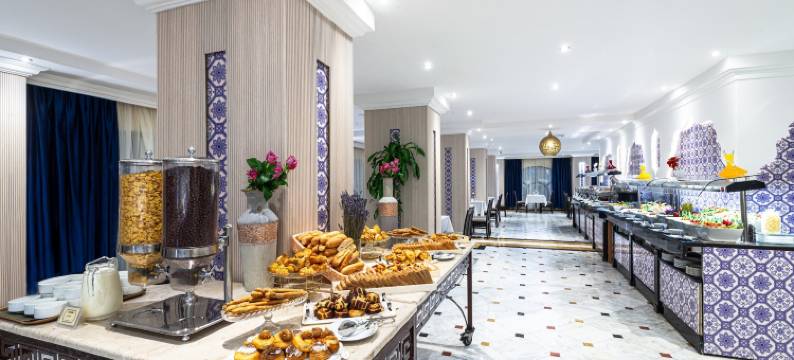 金色郁金香阿尔沙克林酒店(Golden Tulip Al Shakreen)图片