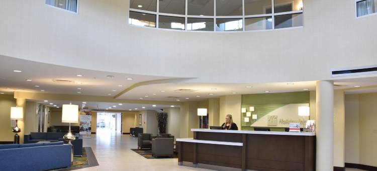 Holiday Inn 广(BELDEN村)(Holiday Inn Canton (Belden Village))图片