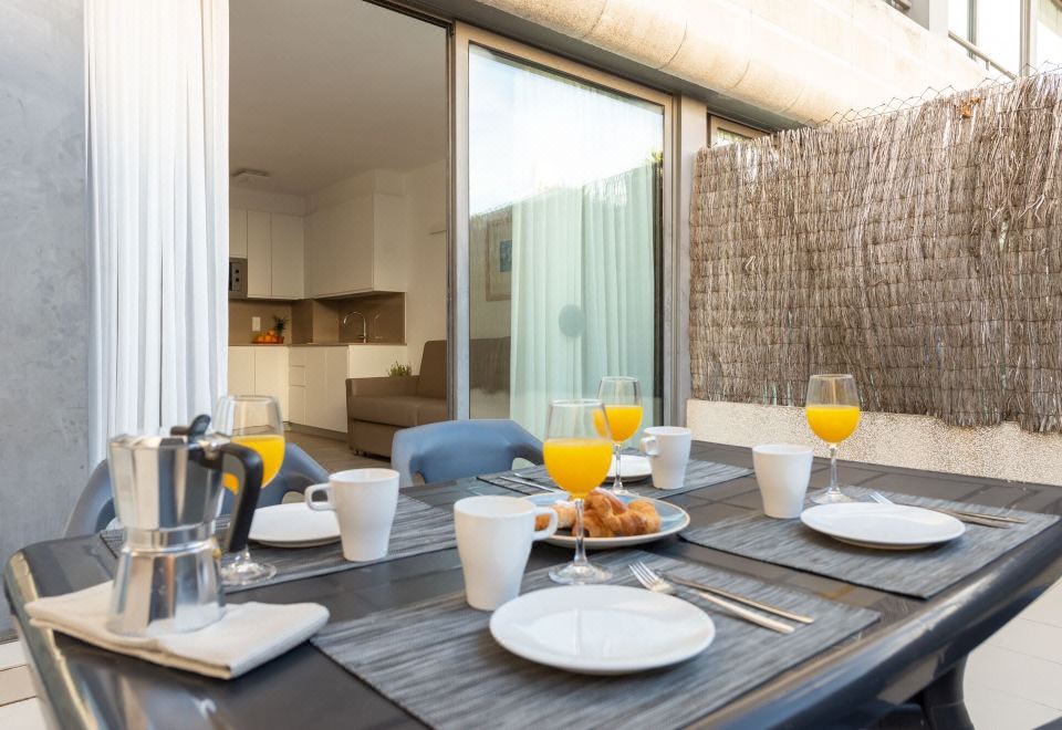 Atenea Park Suites & ApartmentsHotel Overview