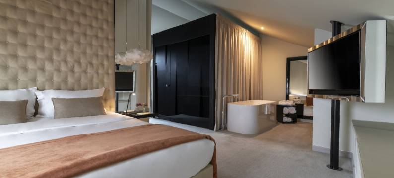 梅尔西9酒店(9Hotel Mercy)图片