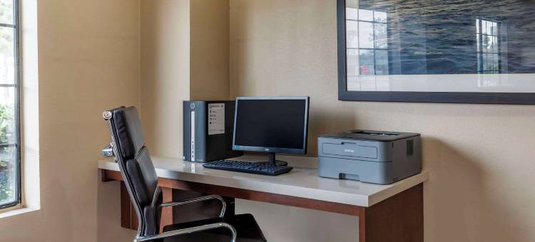 本图拉海滩舒适套房酒店(Comfort Inn & Suites Ventura Beach)图片