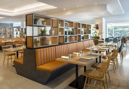 Valamar Diamant Hotel Hotel Overview