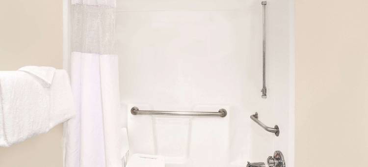 简斯维尔温德姆呗盟酒店(Baymont by Wyndham Janesville)图片