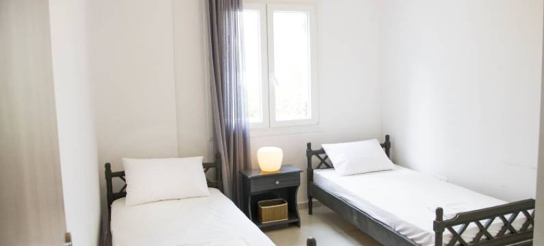 伊利达诺斯公寓(Iridanos Apartments)图片