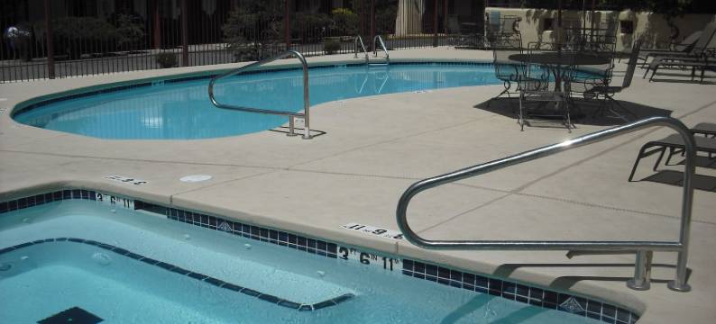 普埃布罗旅舍(El Pueblo Lodge)图片