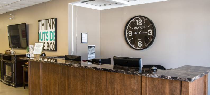 诺斯伍德广场酒店(Northwood Plaza Hotel)图片