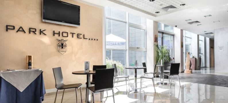 卡萨诺公园酒店(B&B Hotel Park Hotel Cassano)图片