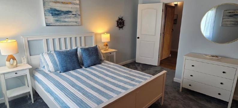 Diamond Point Escape~ Peaceful retreat, Water Views, King Bed & Arcade Game Room图片