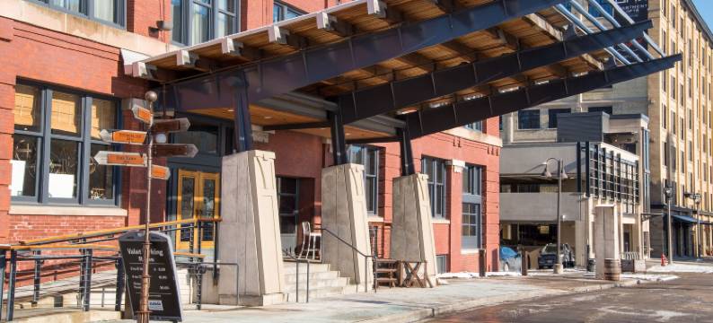 铁马酒店-限成人入住(The Iron Horse Hotel)图片