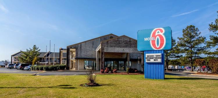 肯利6号汽车旅馆(Motel 6 Kenly, NC)图片