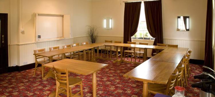 埃普瑟姆城中心普瑞米尔酒店(Premier Inn Epsom Central)图片