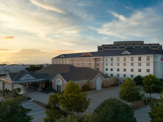 拉斯科琳娜希尔顿花园酒店