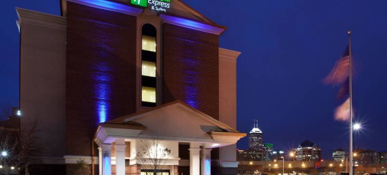 洲际智选假日套房酒店印第安纳波利斯市中心会议中心区域(Holiday Inn Express & Suites INDIANAPOLIS DTN-CONV CTR AREA by IHG)图片