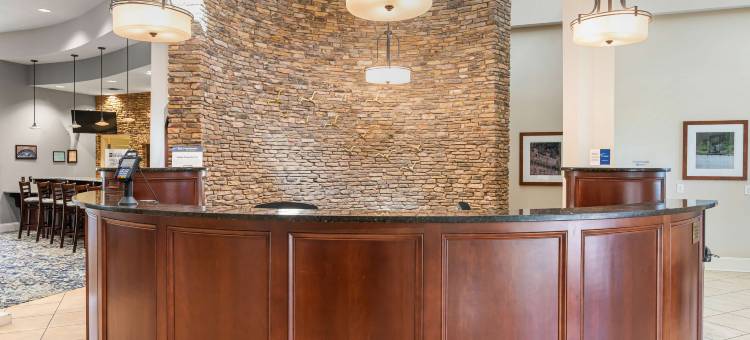 维斯盖特贝斯特韦斯特优质套房酒店(Best Western Plus Westgate Inn  Suites)图片