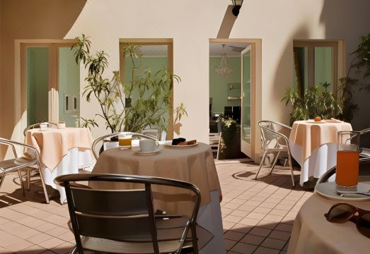 Hotel Orologio Hotel Overview