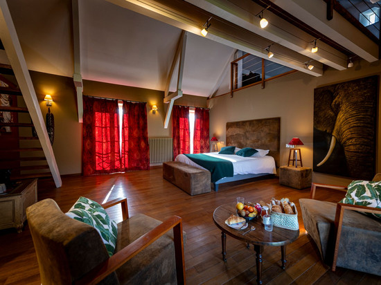 多梅因波姆拉耶Spa酒店