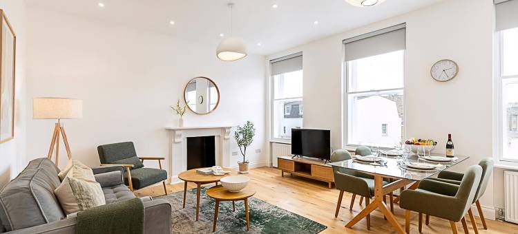 切尔西别致度假屋：明亮空间和阳台幸福(Chic Chelsea Retreat: Bright Space & Balcony Bliss)图片