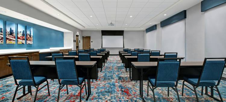 达拉斯法默斯布兰奇欢朋套房酒店(Hampton Inn & Suites by Hilton Farmers Branch Dallas)图片
