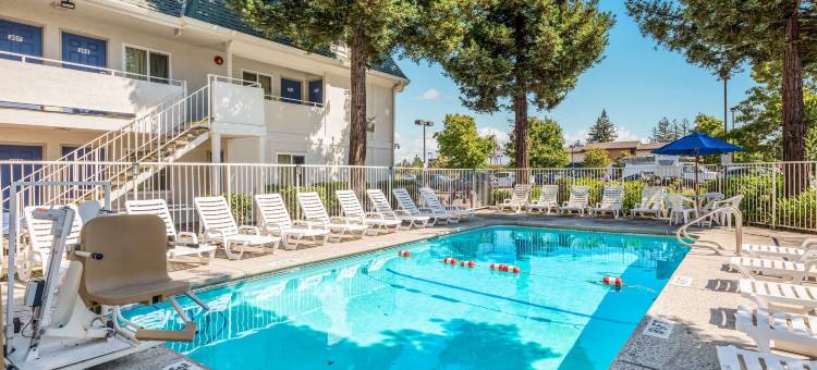 罗内特公园6号汽车旅馆(Rohnert Park, CA)图片