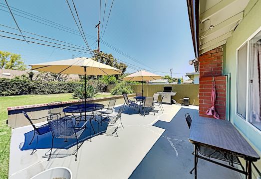 Exceptional Vacation Home in Anaheim 4 Bedroom HomeHotel Overview