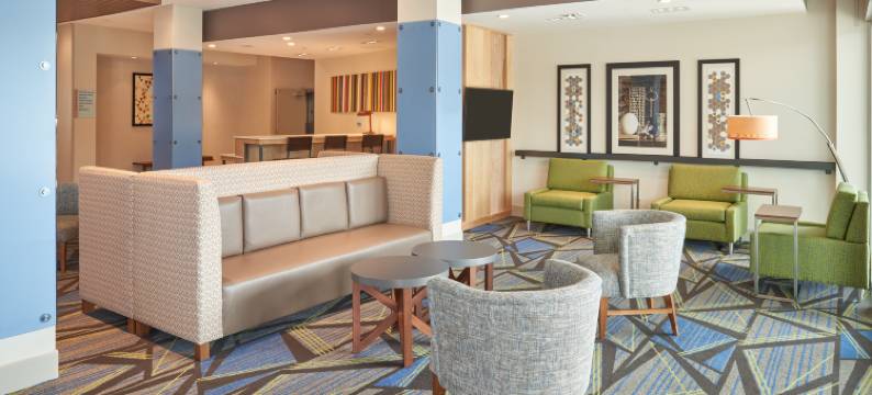 迈阿密多拉智选假日酒店(Holiday Inn Express & Suites DORAL - MIAMI by IHG)图片