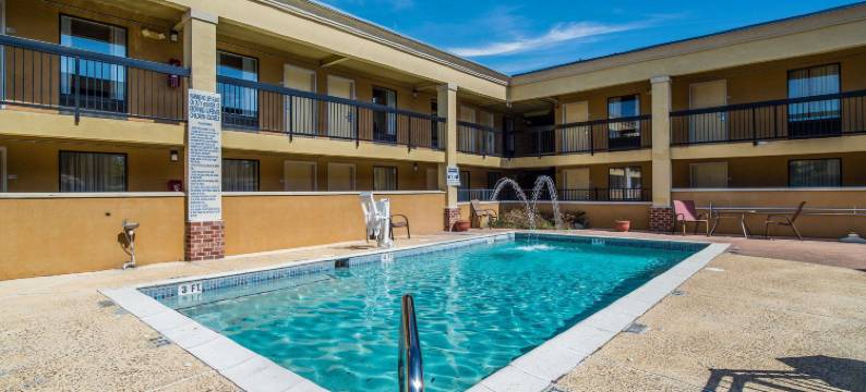 凯艺套房酒店(Quality Inn & Suites Conference Center Statesboro Historic District)图片