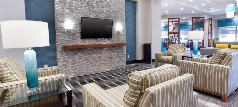 德鲁伯灵顿套房酒店(Drury Inn & Suites Burlington)图片