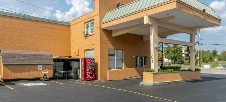 金士顿泉罗德威酒店(Rodeway Inn Kingston Springs)图片