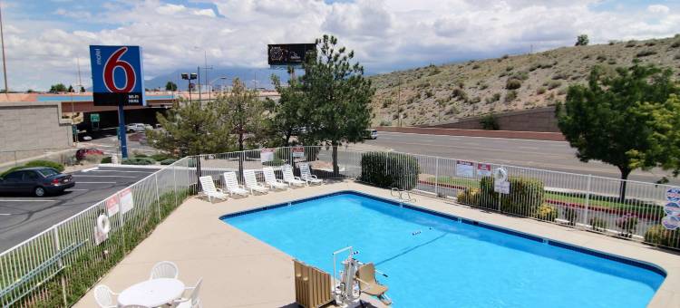 阿尔伯克基城6号汽车旅馆(Motel 6 Albuquerque, NM - Midtown)图片