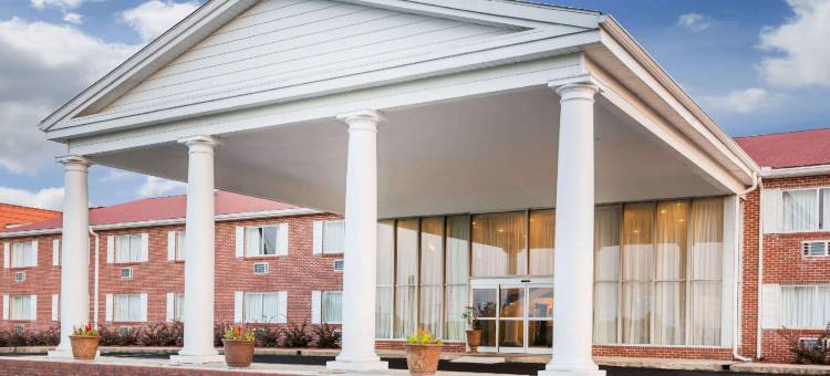 凤凰城美洲最佳价值套房酒店(Americas Best Value Inn & Suites Phenix City)图片