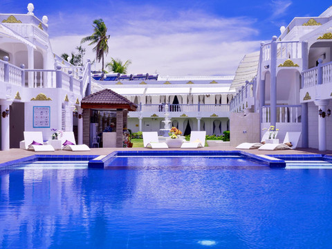 长滩岛夏季宫殿酒店