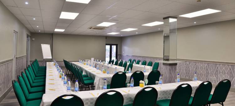 克里斯塔绿洲酒店(Cresta Oasis Hotel)图片