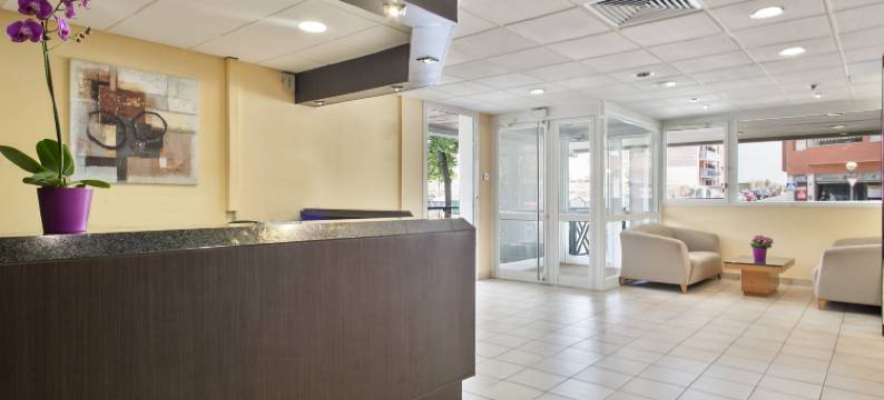 雷乌斯凯艺克里索(Crisol Quality Reus)图片