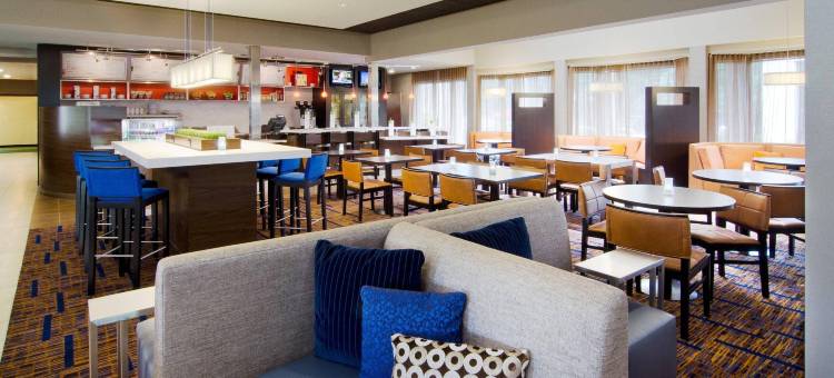 波特兰比弗顿万怡酒店(Courtyard Portland Beaverton)图片