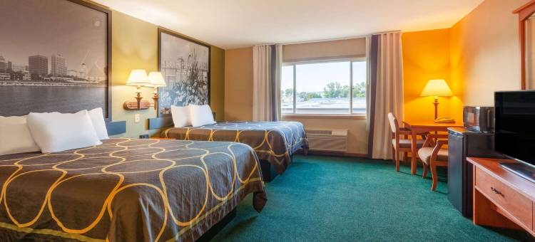 威斯康辛柏林温德姆速 8 酒店(Super 8 by Wyndham Berlin WI)图片